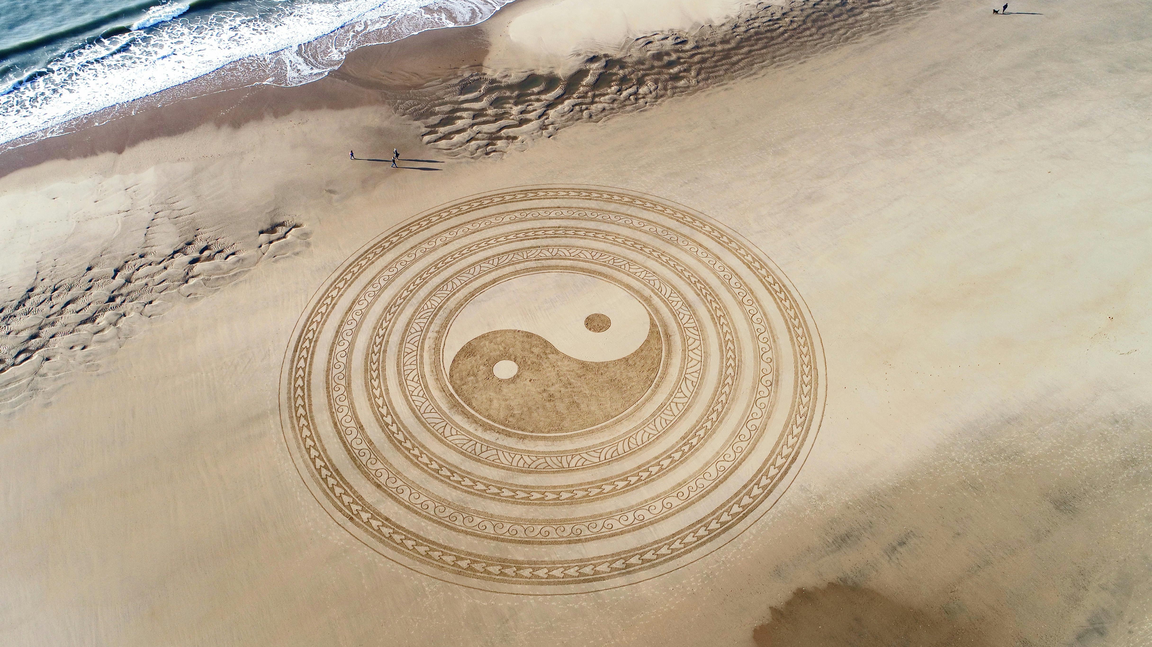 Yin and Yang: A Modern Guide to Energy Balance and Harmony