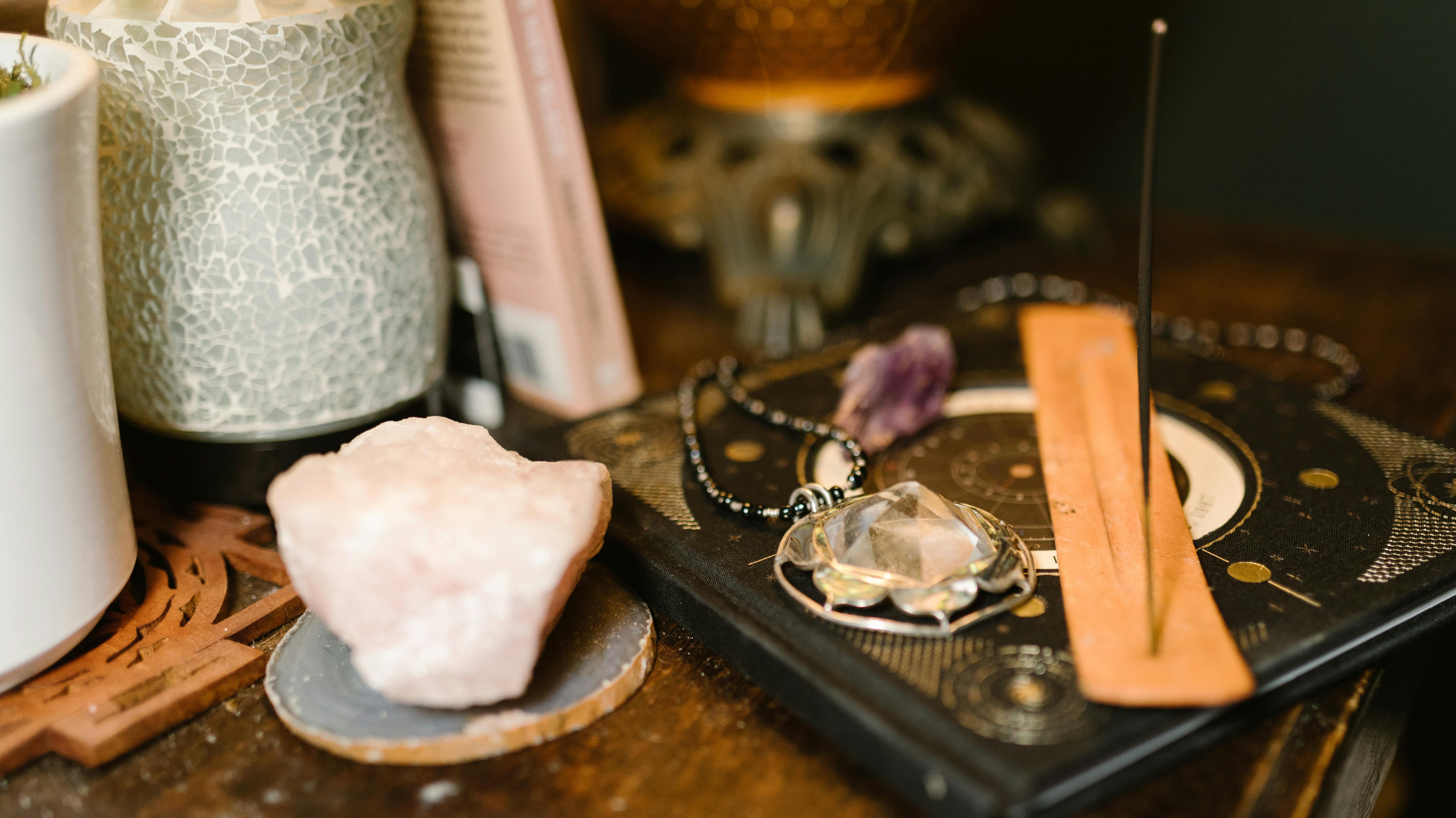 The Best Feng Shui Bracelets for Career Success and Advancement