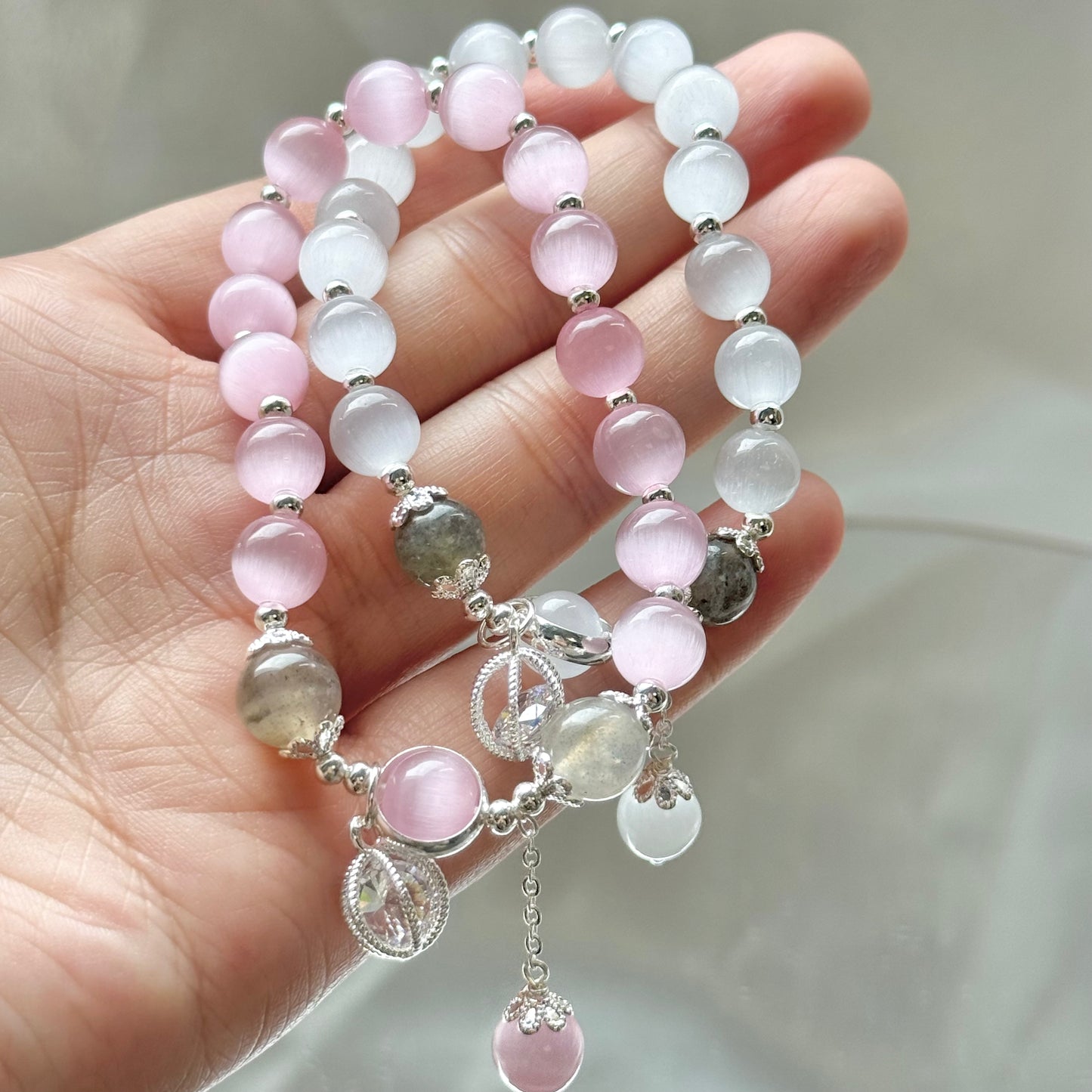 Glücksperlenarmband aus Katzenauge und Mondstein