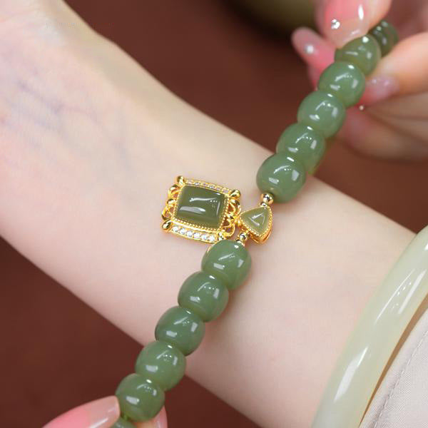 Green Jade Geometric Pendant Bracelet