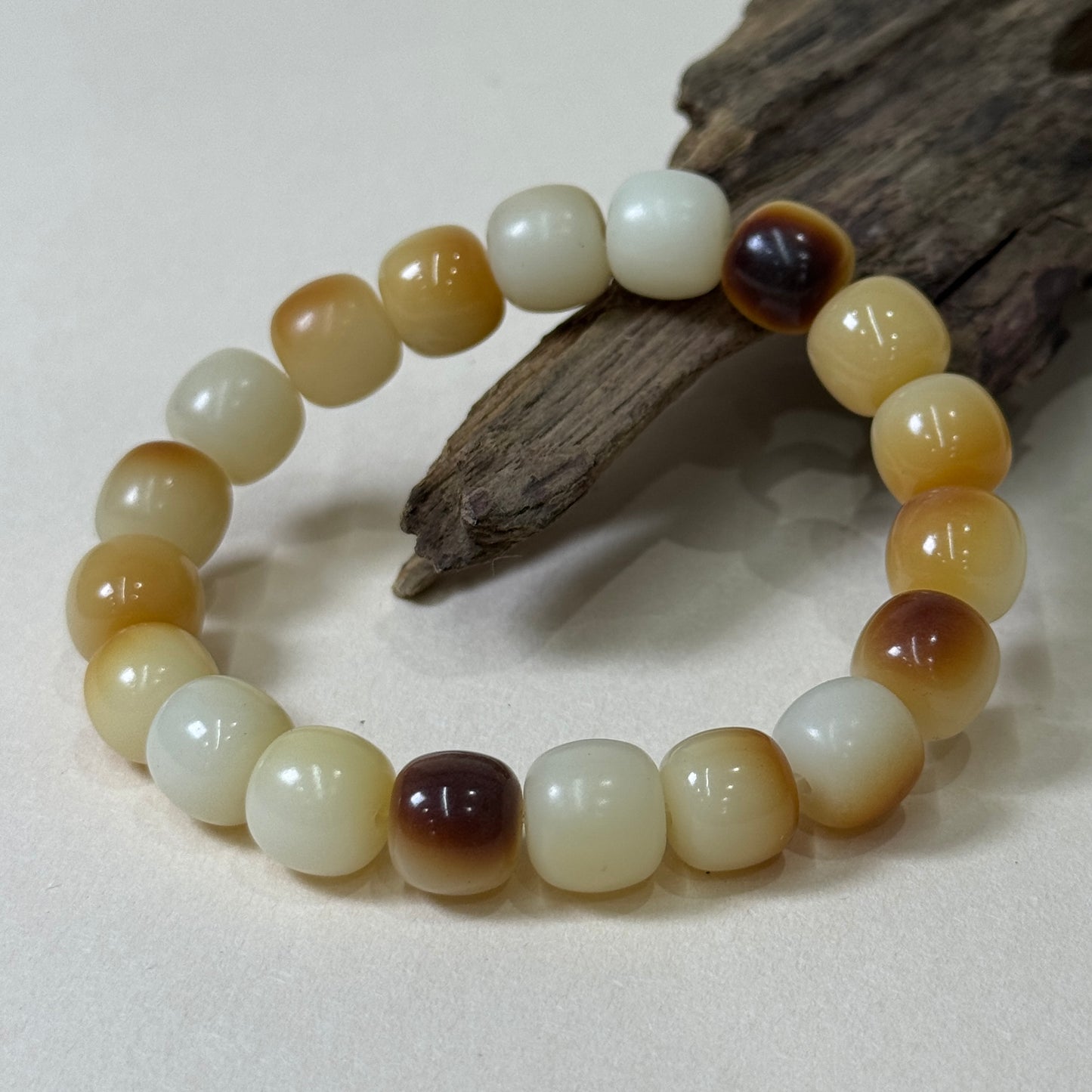 Two-Tone Bodhi Bead Bracelet