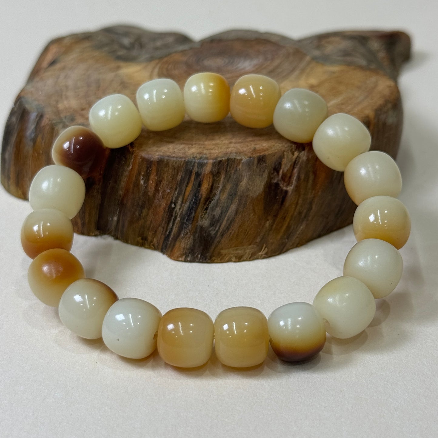 Two-Tone Bodhi Bead Bracelet