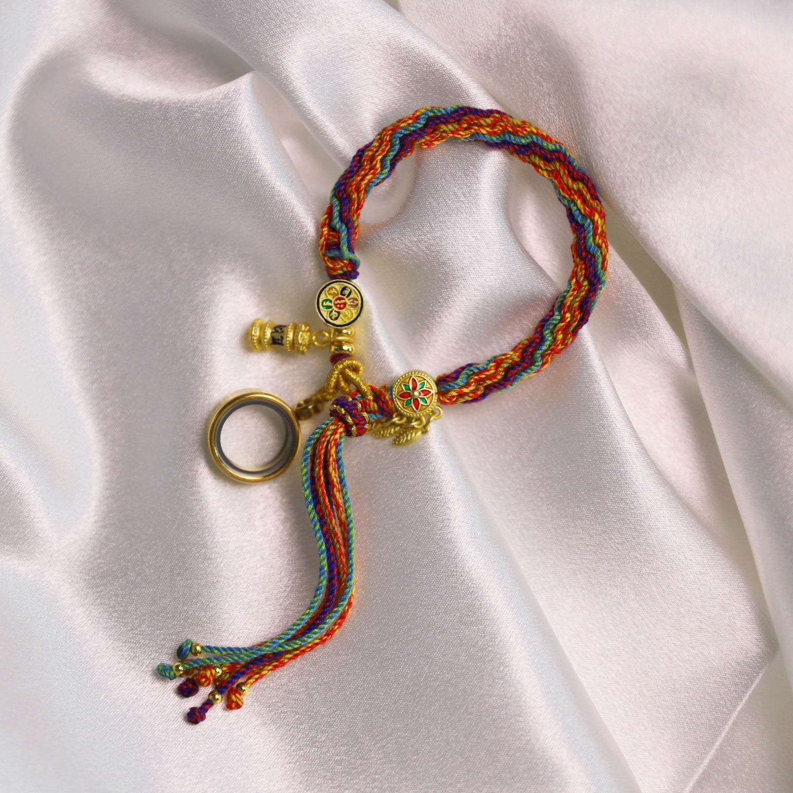 Tibetan_Om_Mani_Padme_Hum_Luck_Knot_String_Bracelet_Black2