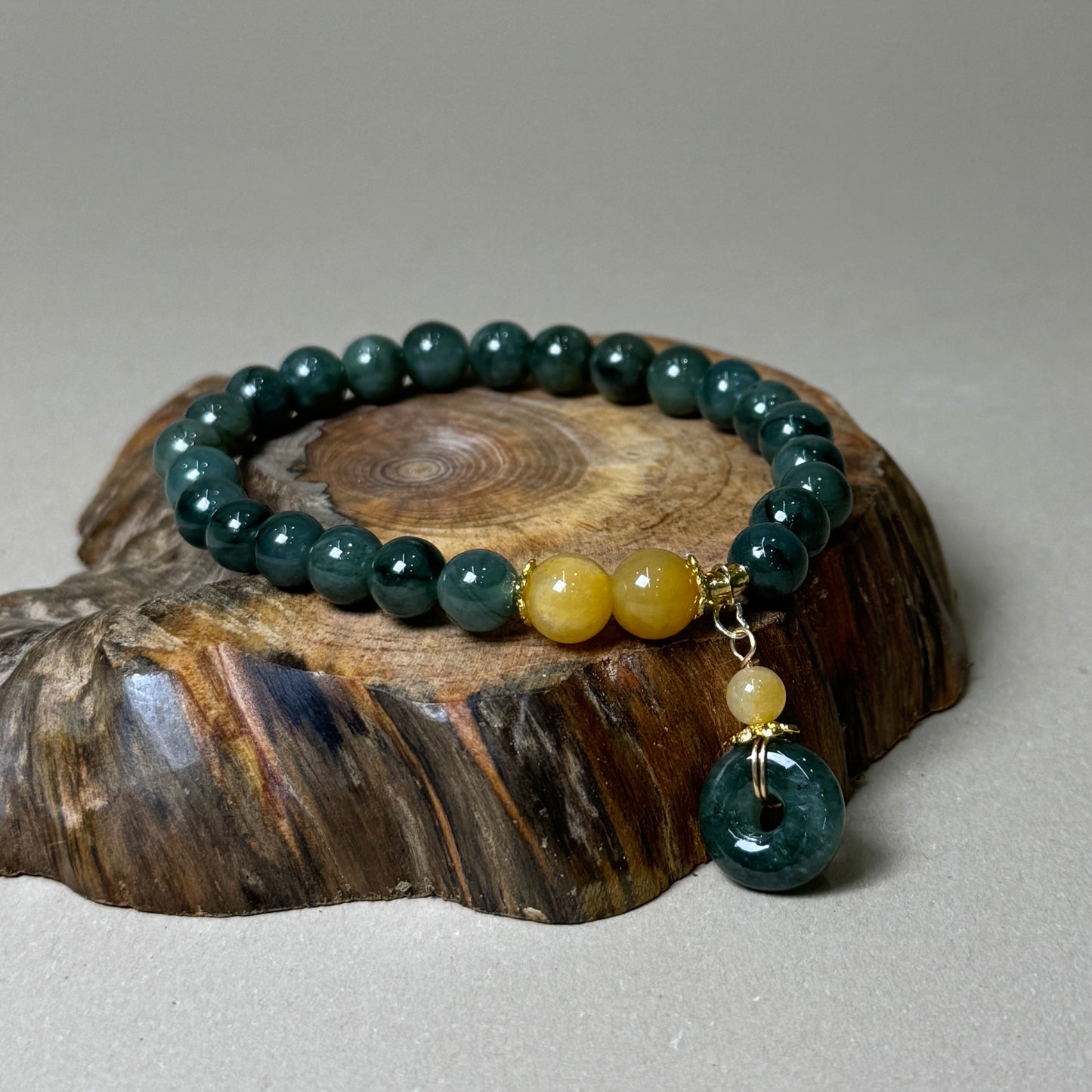 Natural Green Jade Peace Buckel Pendant Bracelet