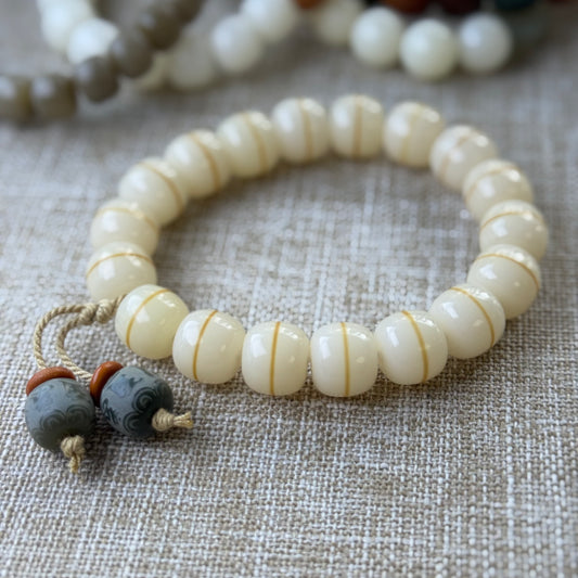 Heaven Line Dzi & White Bodhi Protection Bracelet