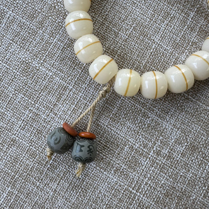 Heaven Line Dzi & White Bodhi Protection Bracelet